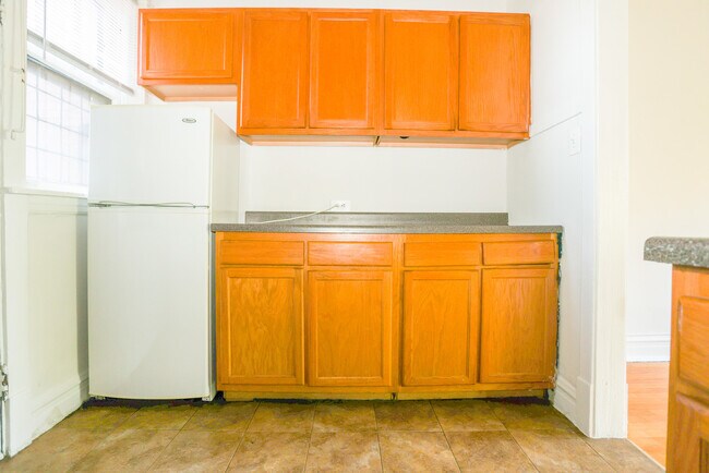 Foto del edificio - 5423 S Harper Ave