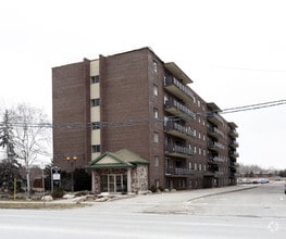 Building Photo - 85 & 89 Willow Road Apartments