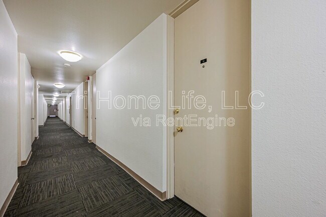 Foto del edificio - 2500 S York St