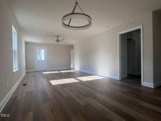 Foto del edificio - Build Equity While Leasing - Lease and Own...