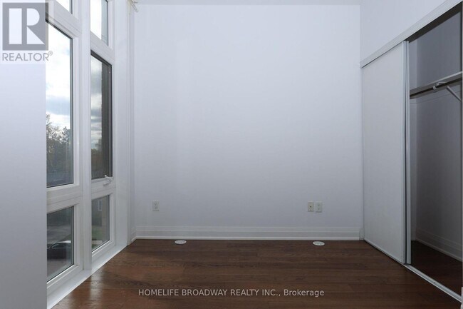 Photo du bâtiment - 23 Eldora Ave