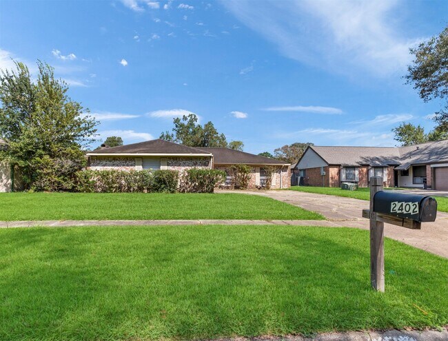 Foto del edificio - 2402 Hilton Head Dr