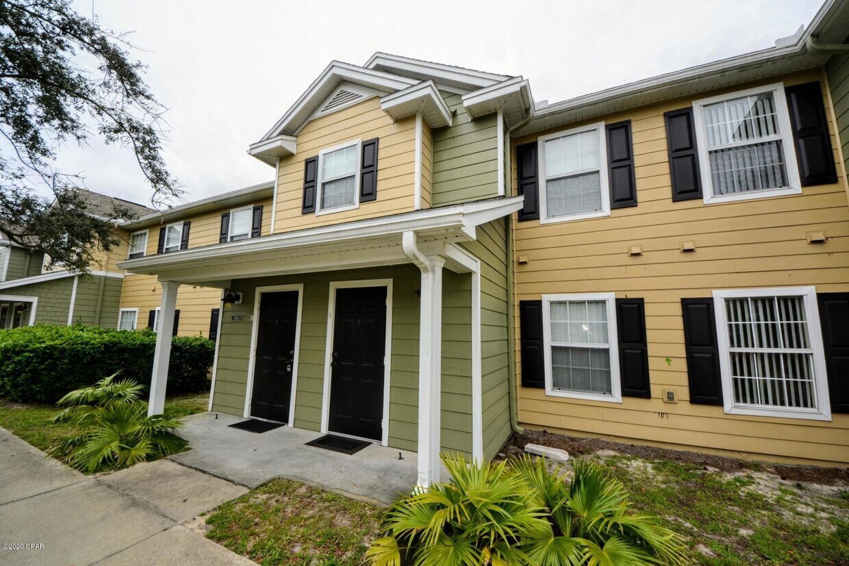 Foto principal - 512 Lighthouse Rd