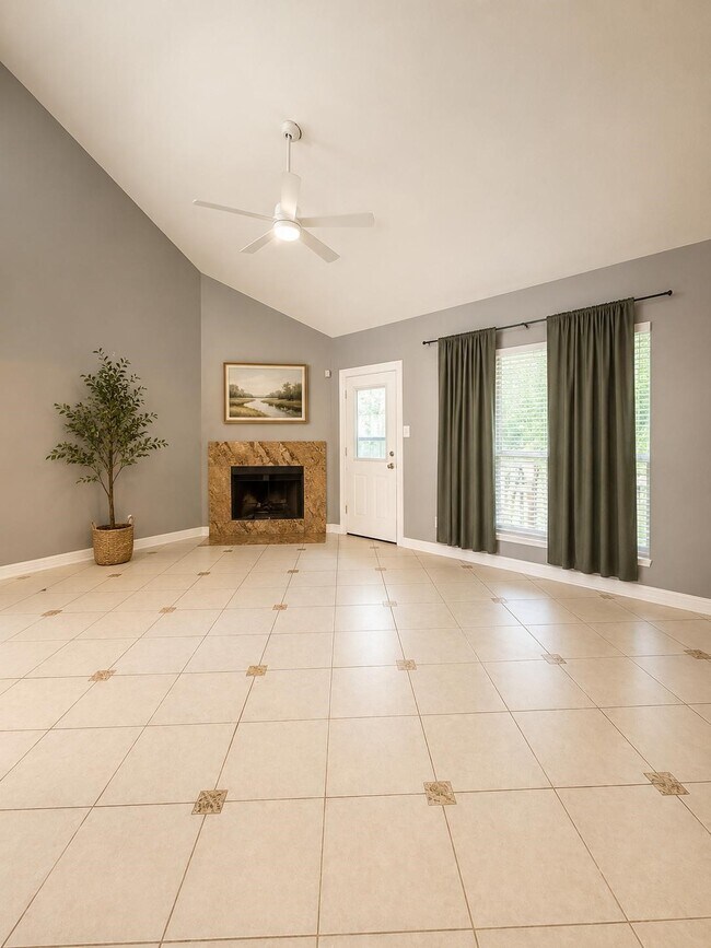 Building Photo - 18315 Brenwood Manor Dr
