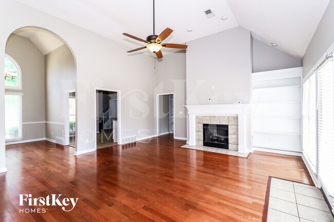 Foto del edificio - 1071 Mossy Knoll Dr