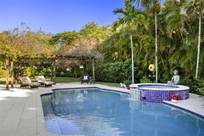 Foto del edificio - 7290 SW 77th Terrace
