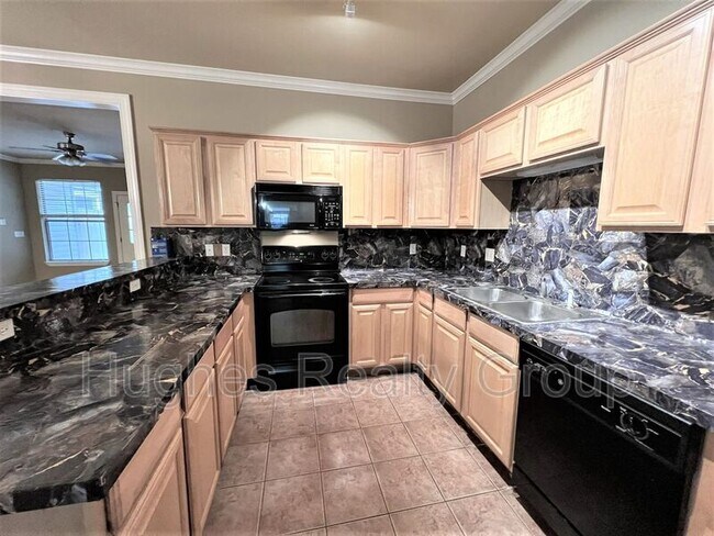 Building Photo - 809 Summer Breeze Dr