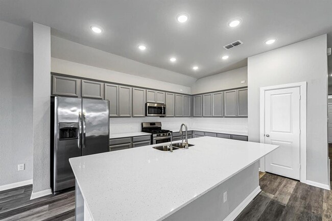 Building Photo - 4946 Hitchings Ct
