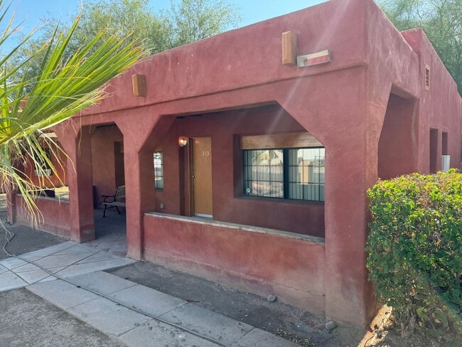 Foto del edificio - 313 S Magnolia Ave