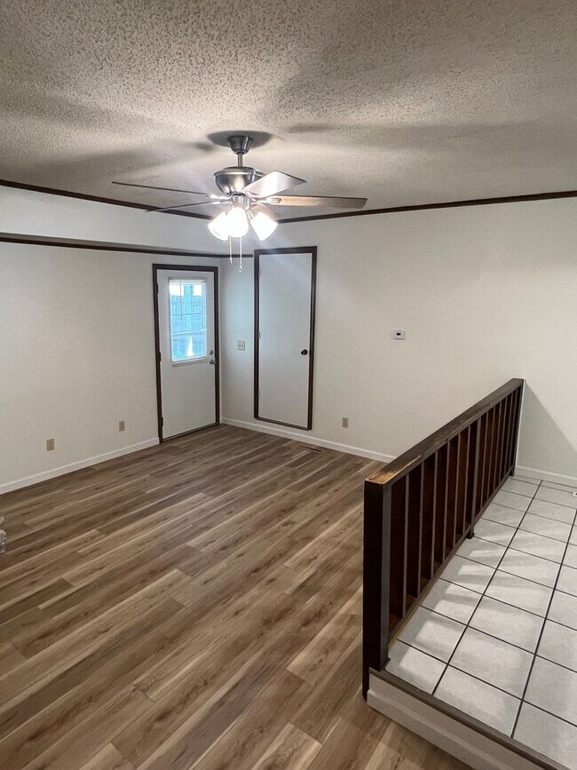 Building Photo - Pre-Lease this Charming 3 Bedroom House in...