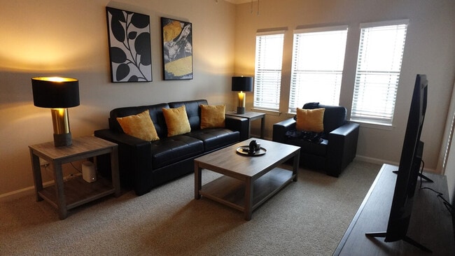 Building Photo - 170 Rockberry Wy