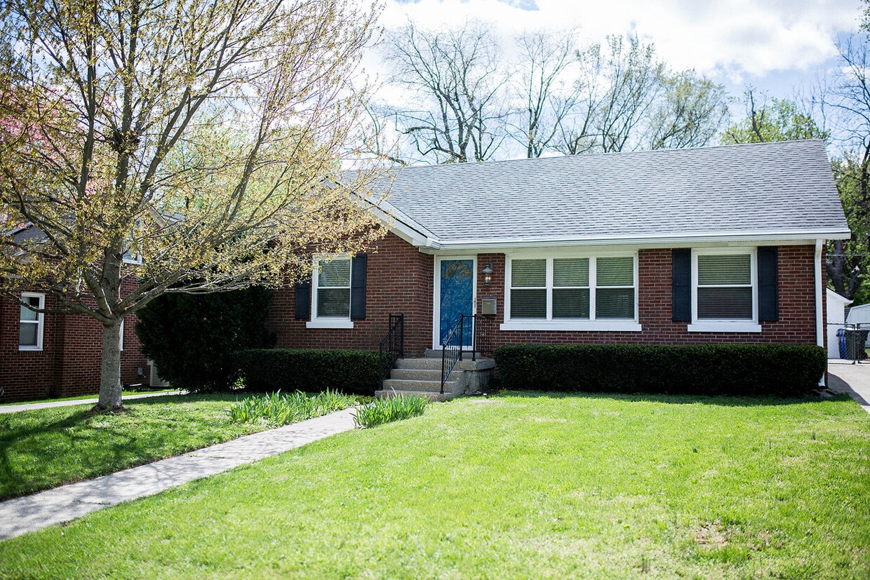 518 Lone Oak Dr, Lexington, KY 40503 House Rental in Lexington, KY