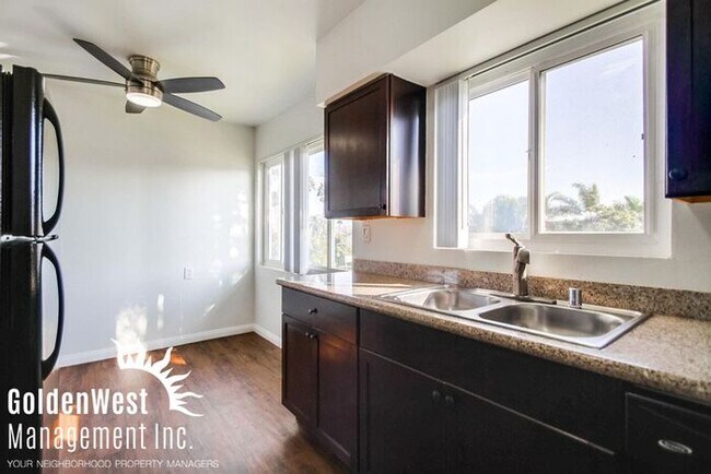 Foto del edificio - 2218 1/2 Grand Ave