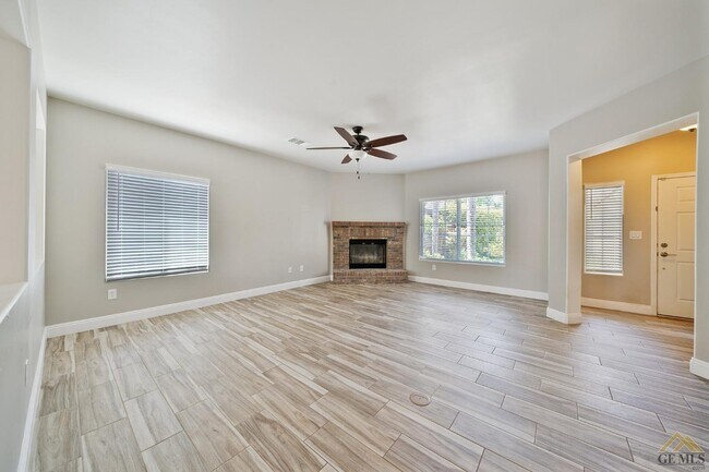 Building Photo - 7304 Stella Ct