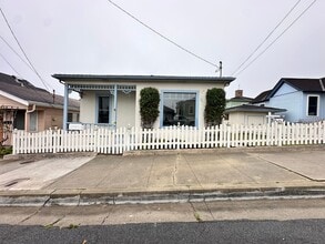 Building Photo - 153 Monterey Ave