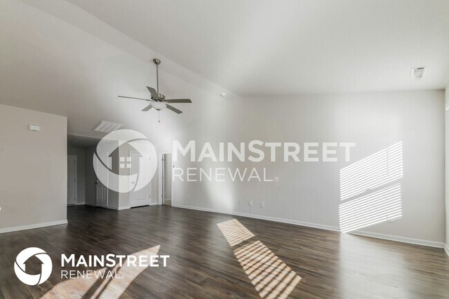 Building Photo - 308 Gourd St