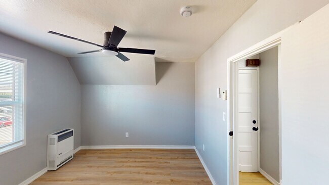 Foto del edificio - 3619-3619 San Leandro St