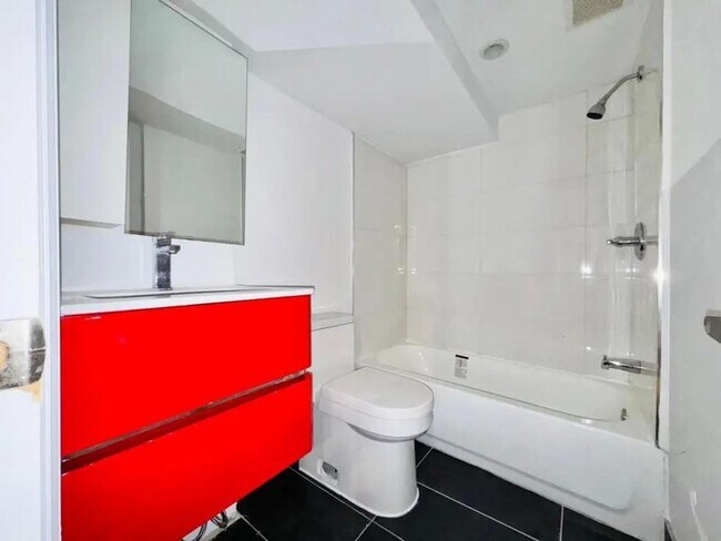 Foto del edificio - Nice room in a good neighborhood