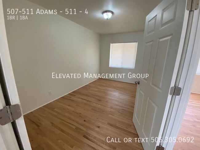Building Photo - Fantastic Living Opportunity. Completely R...