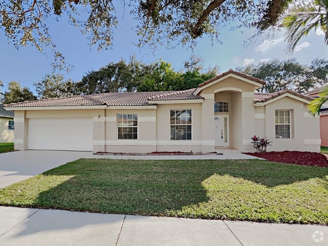 Building Photo - 10667 SW 21st St
