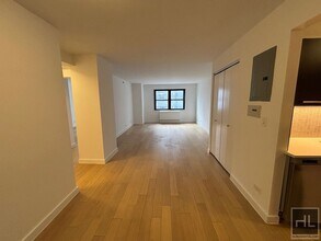 Building Photo - East 39th Street