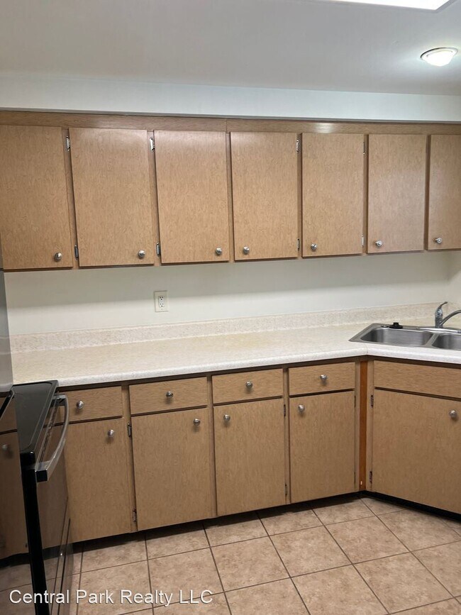Foto del edificio - 3 br, 3 bath House - 467 S. Shade Ave