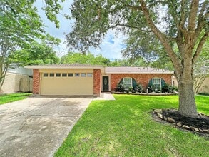 Building Photo - 6210 Creekside Ln