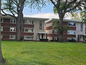 Building Photo - 6862 W Lode Dr