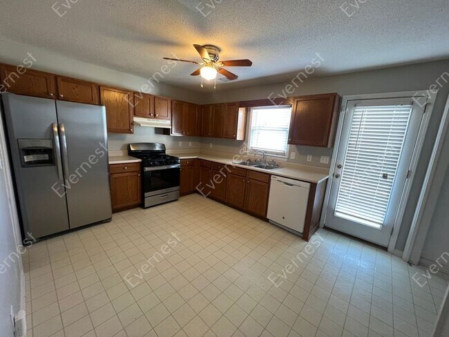 Building Photo - 4753 Cheshire Cir