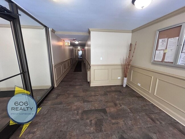 Foto del edificio - 7300 W North Ave