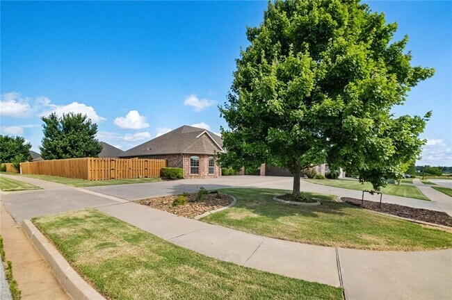 Foto del edificio - 2506 SW Glenn Ridge Rd