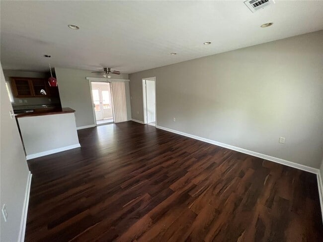 Foto del edificio - 3920 Spanish Oak Dr