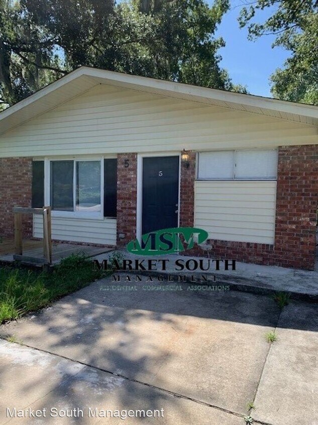 Primary Photo - 3 br, 1.5 bath House - 5 Monica Blvd
