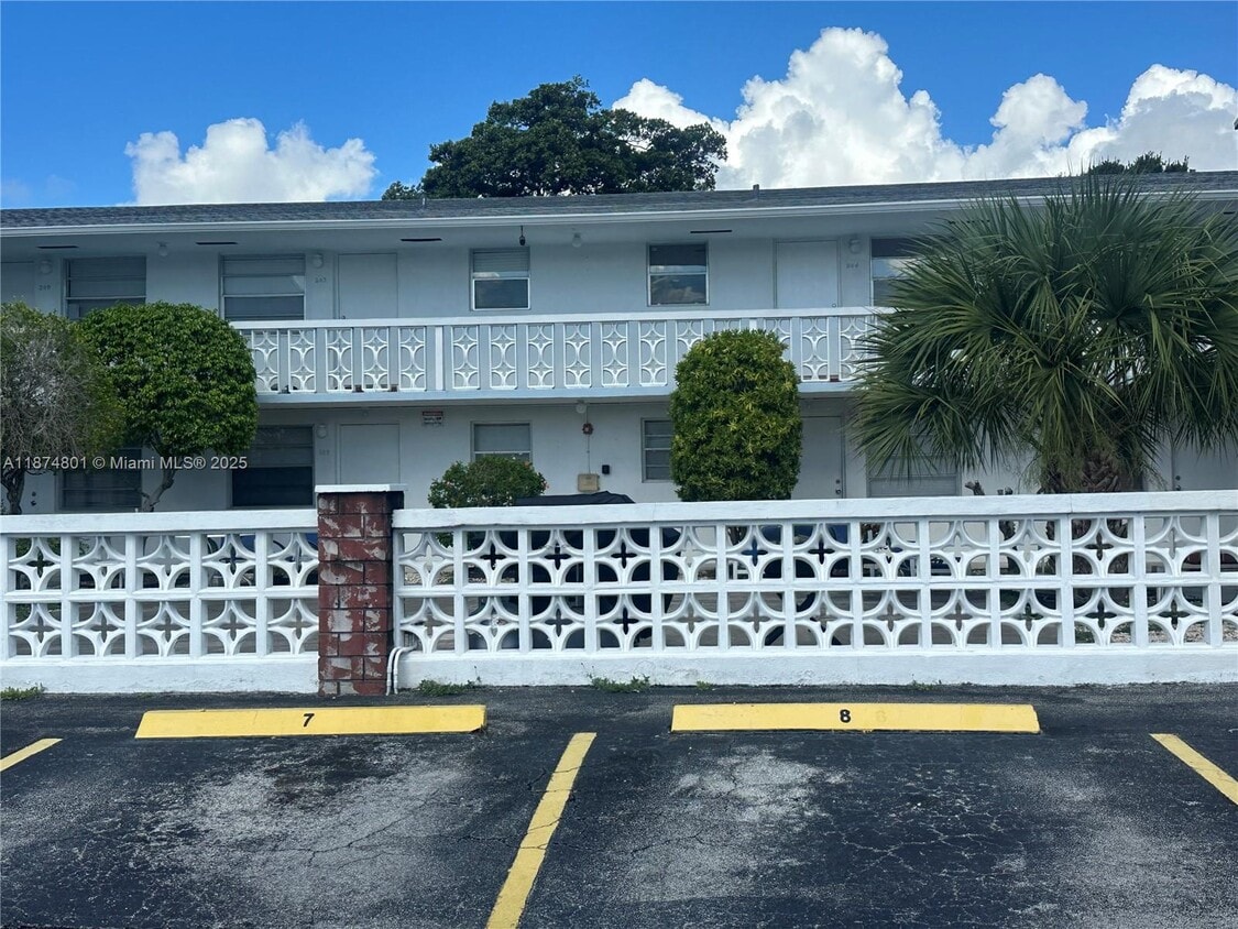 Foto principal - 400 SE 3rd Ave