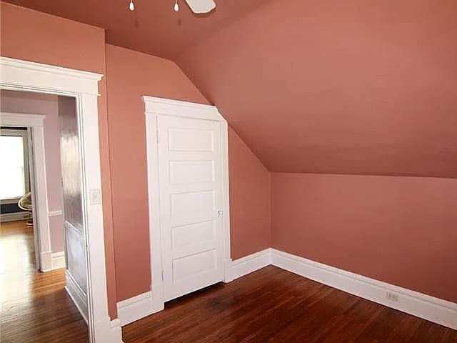 Building Photo - 208 E Northwood Ave