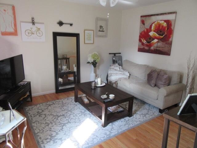 Foto principal - 1 Glover Ct