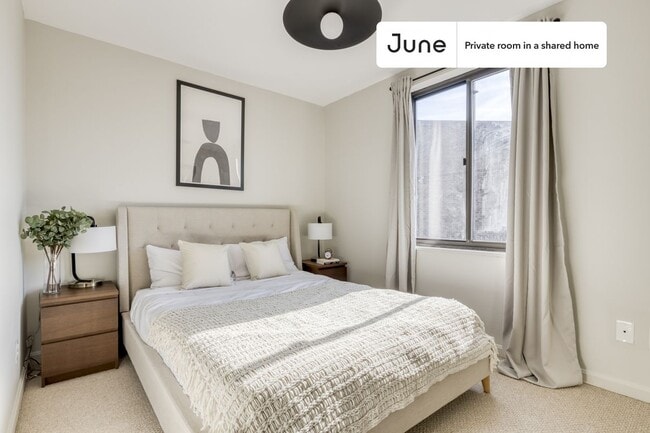 Building Photo - Room in Shared 5 bed/2.5 bath home in H Street