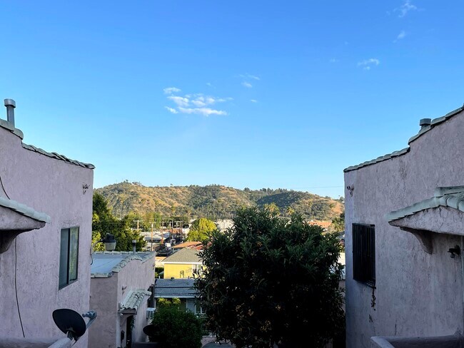 View - 5113 Granada St