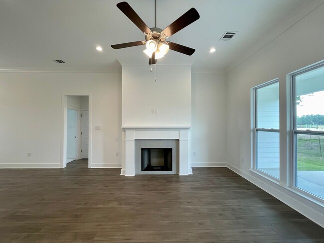 Foto del edificio - Beautiful home In Ascension!