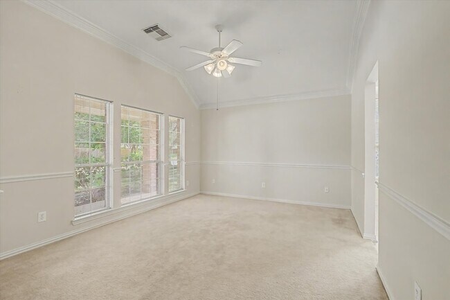 Building Photo - 16011 Belleshire Glen Ln