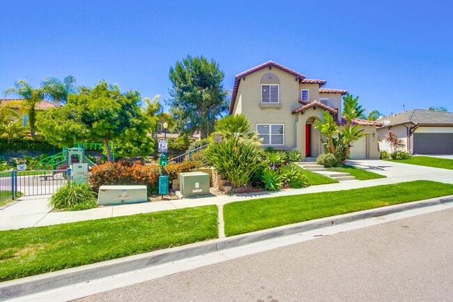 Building Photo - Beautiful 5 bedroom home in highly desired Carlsbad neighborhood
