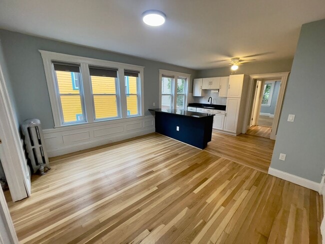 Renovated 2bed in Jamaica Plain available now - Renovated 2bed in Jamaica Plain available now Apartment