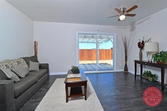 Foto del edificio - Modern 3 Bedroom 2 Bath Home, San Diego (9...