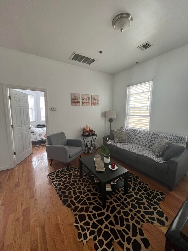 Foto del edificio - 310 47th St