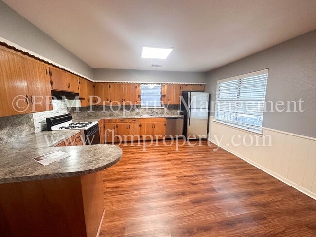 Foto del edificio - 603 E Lampasas St