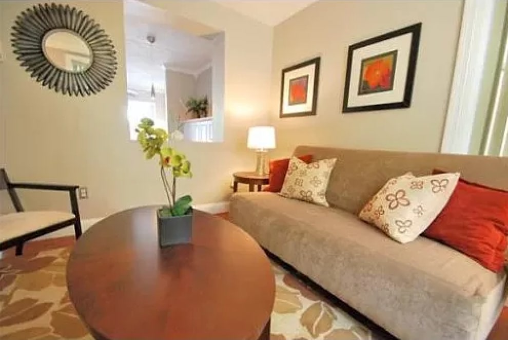 living room - 3 Estey St