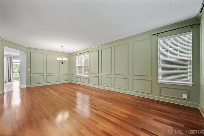 Building Photo - 3028 Pleasant Plains Dr