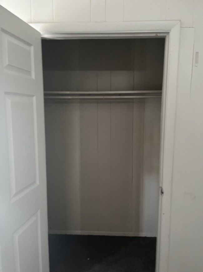 Large Closet! - 201 W Kirby