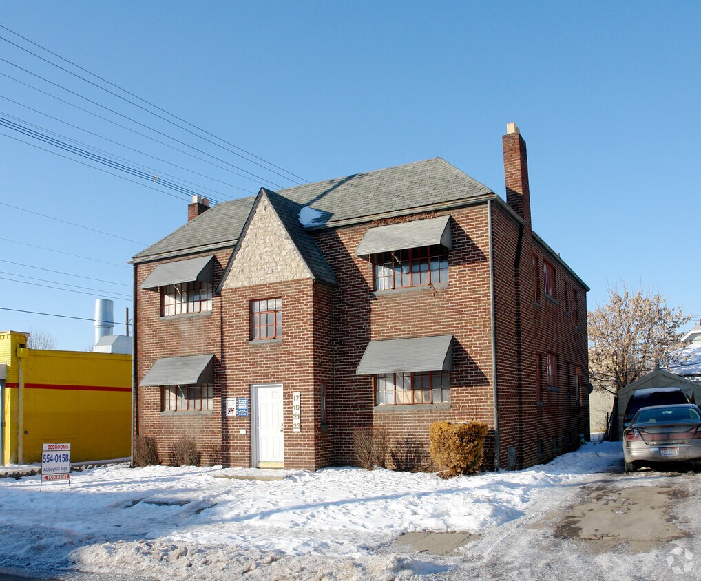 Primary Photo - 21-23 N Eureka Ave