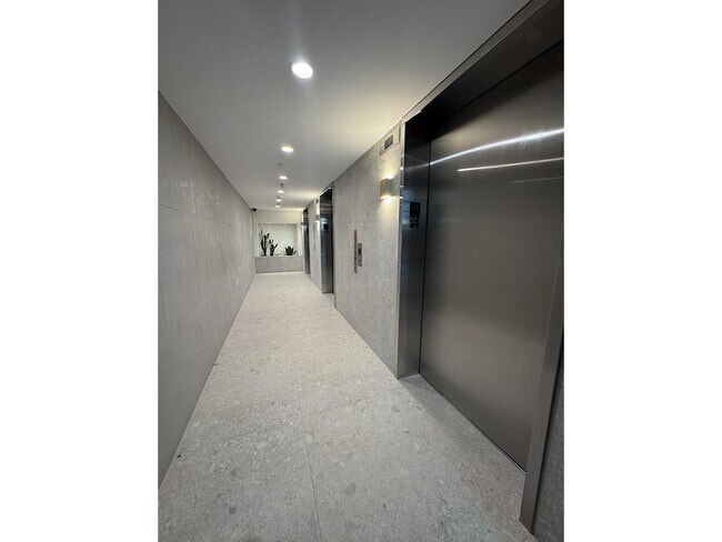 Building Photo - 13675-1107A 107A Ave